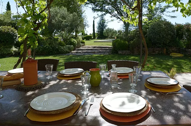 Ambiances Provence - Location villa de luxe - Provence / Cote d Azur / Mediterran. - ChicVillas - 18