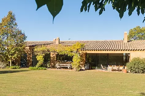 Villa de plain-pied avec piscine à louer en Espagne | ChicVillas