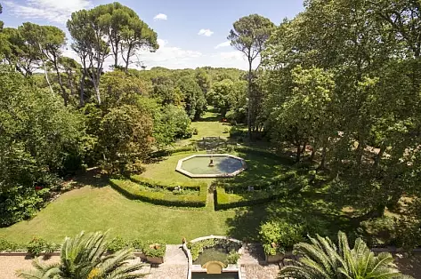 Demeure d'exception à louer en France, Château Grand Sud | ChicVillas