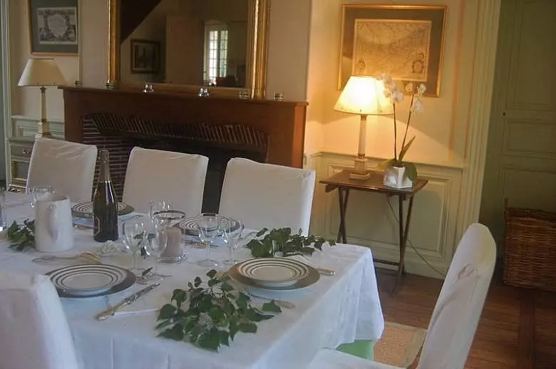 Chateau Les Deux Tours - Location villa de luxe - Paris / Ile de France - ChicVillas - 10