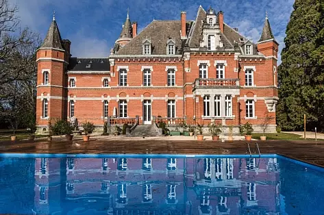 Château à Louer en France, Château Midi Pyrénées | ChicVillas