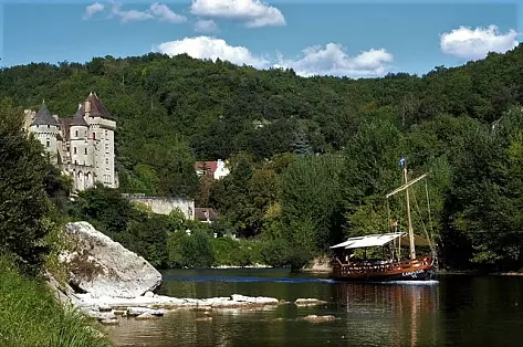 Château à louer en France, Les Balcons de Dordogne | ChicVillas