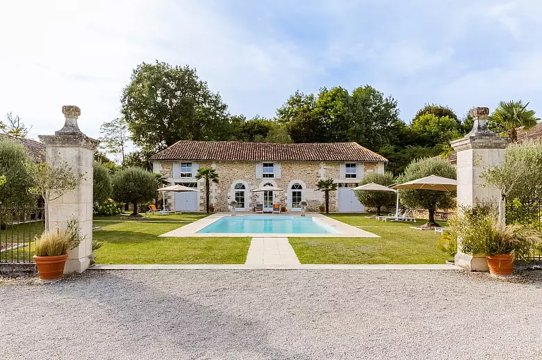 Luxury Retreat Dordogne - Location villa de luxe - Dordogne / Garonne / Gers - ChicVillas - 32