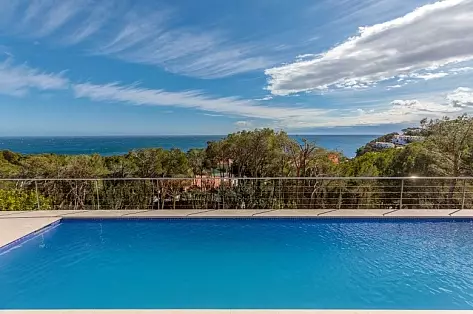 Villa Moderne à Louer en Espagne, New Style Costa Brava | ChicVillas