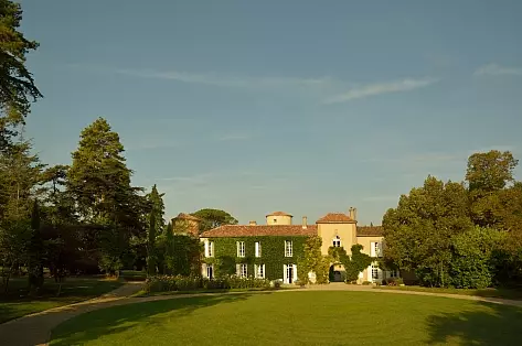 Château de Luxe à Louer en France, Un Château en Armagnac | ChicVillas