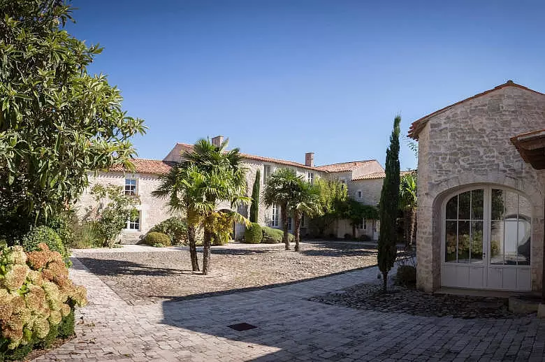 Un Chateau Secret - Location villa de luxe - Vendee/ Charentes - ChicVillas - 4