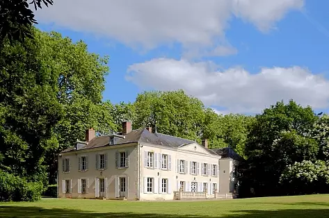 Location château avec piscine en France | ChicVillas